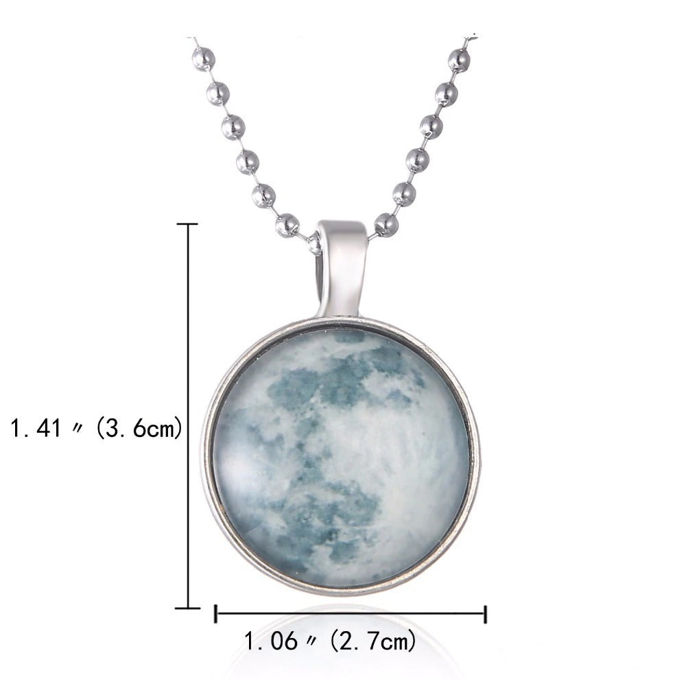 Glow In The Dark Moon Halskette