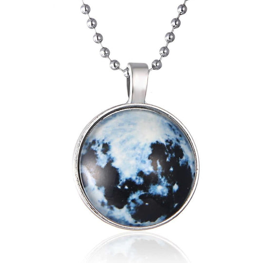Glow In The Dark Moon Halskette