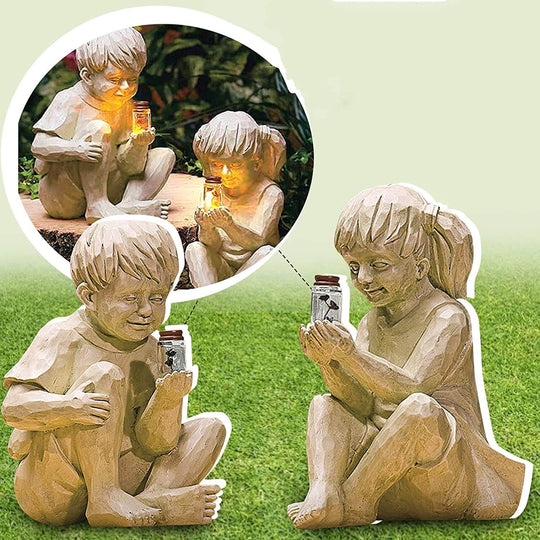 Kinder Mit Solar-Glühwürmchen Gartenstatuen