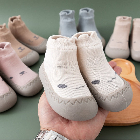 Weiche Gummi Cartoon Baby Schuhe